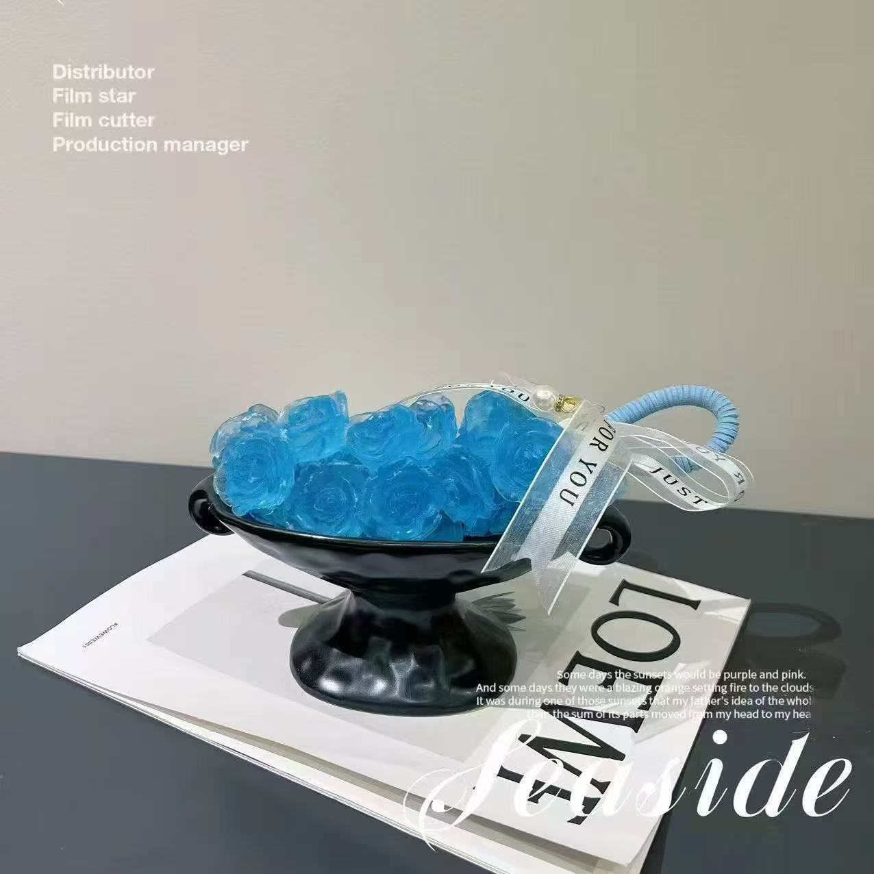 Blue Rose Bouquet [Pre-made Gift Box] 14 pieces, approx. 200g